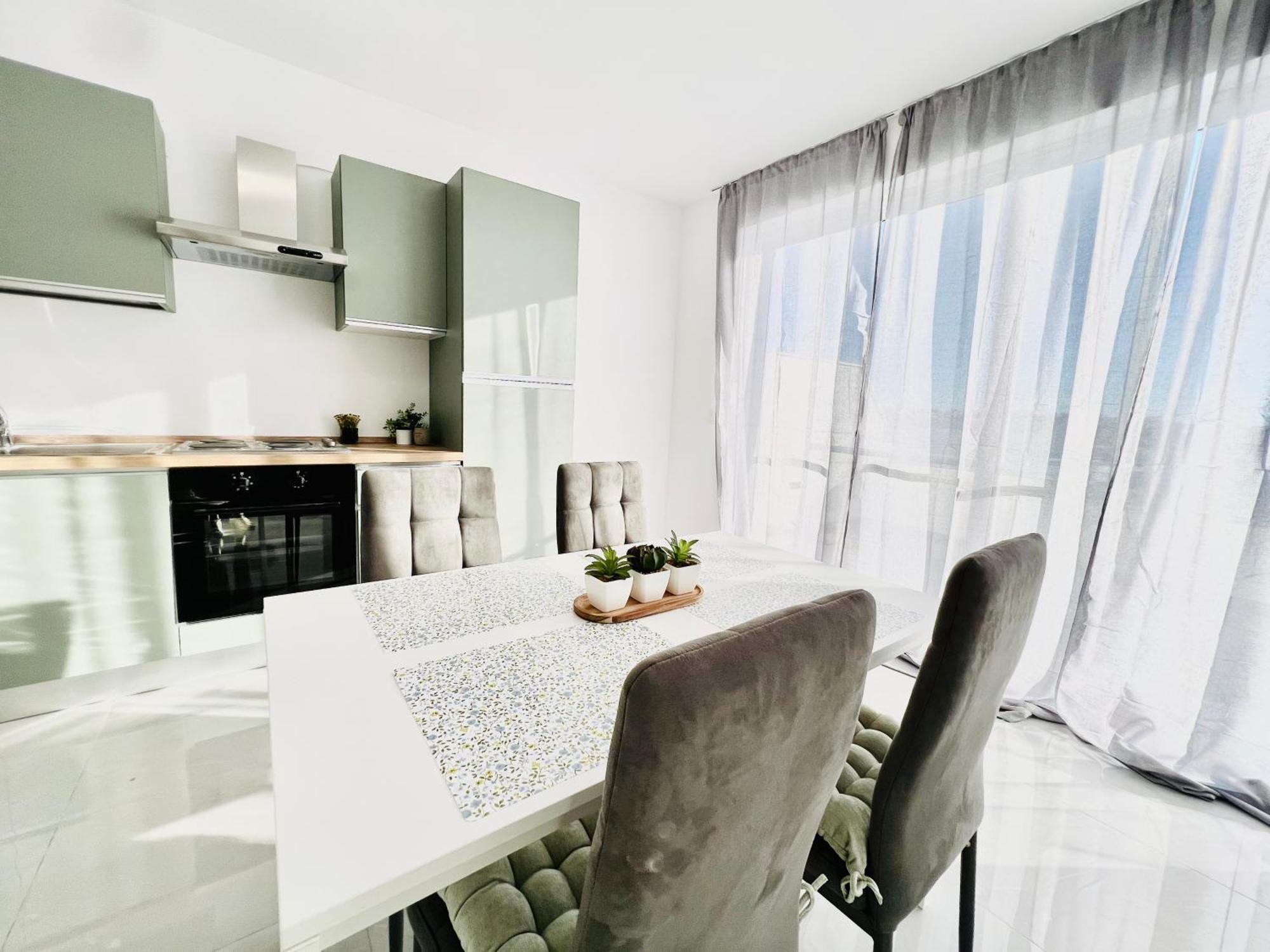 Sunshine Suits - Brand New Apartments Msida Luaran gambar