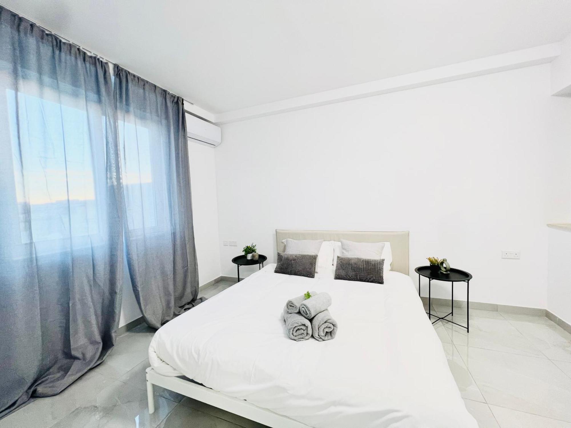 Sunshine Suits - Brand New Apartments Msida Luaran gambar